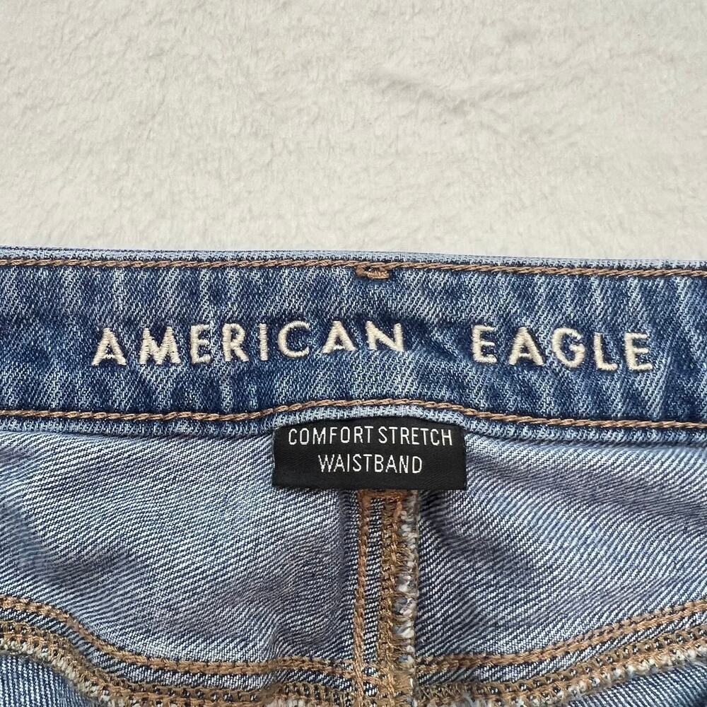 American Eagle Women's Mom Jean Size 4R‎ Comfort Stretch Waistband Distressed - Picture 4 of 9